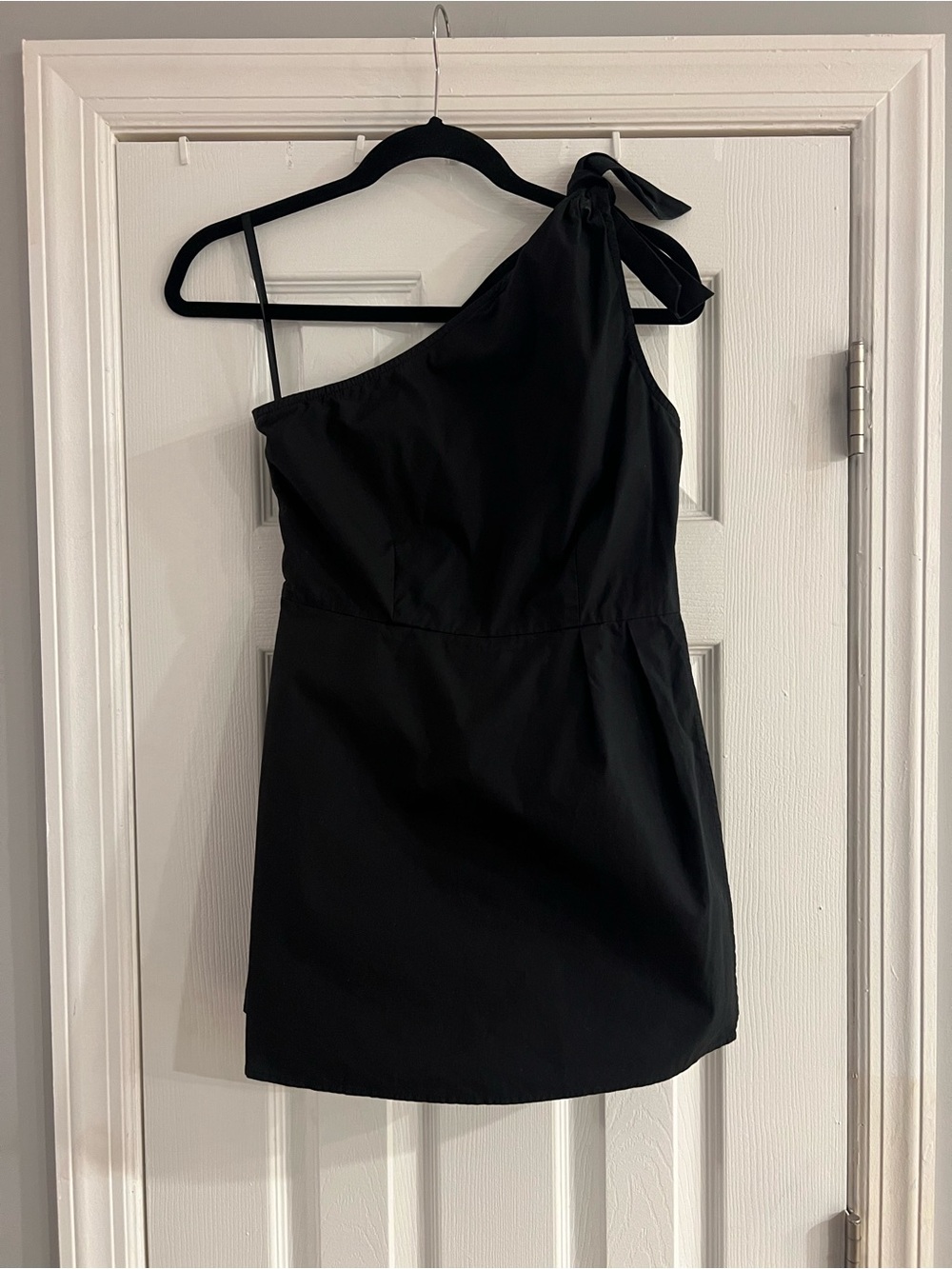 Urban Outfitters Black One-Shoulder Skort Romper with Shoulder Tie